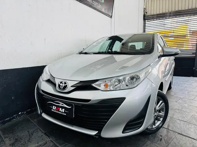 Carro Toyota Yaris 2021 1.5 XL Plus Connect CVT (Flex)