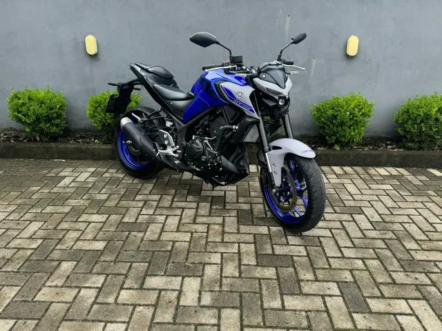 Moto Yamaha MT-03 2022 STD