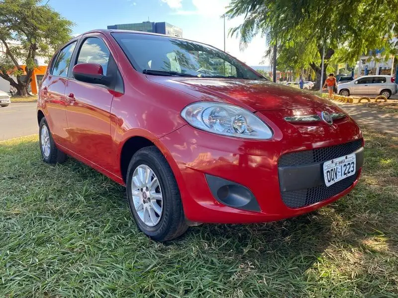 Fiat Palio Attractive 1.0 8V (Flex)