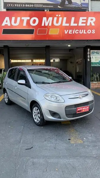 Fiat Palio Attractive 1.0 8V (Flex)