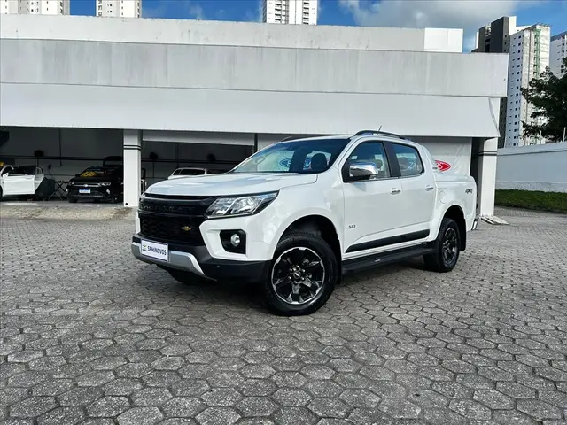 Carro Chevrolet S10 Cabine Dupla 2023 High Country 2.8 Turbodiesel (Aut.)