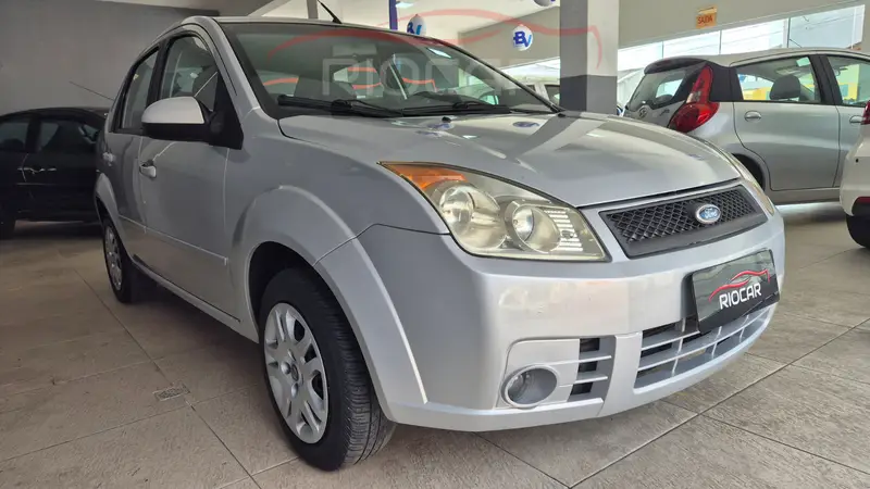 Ford Fiesta Sedan 1.6 (Flex)