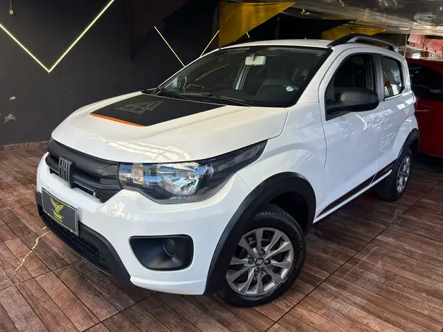 Carro Fiat Mobi 2024 Trekking 1.0
