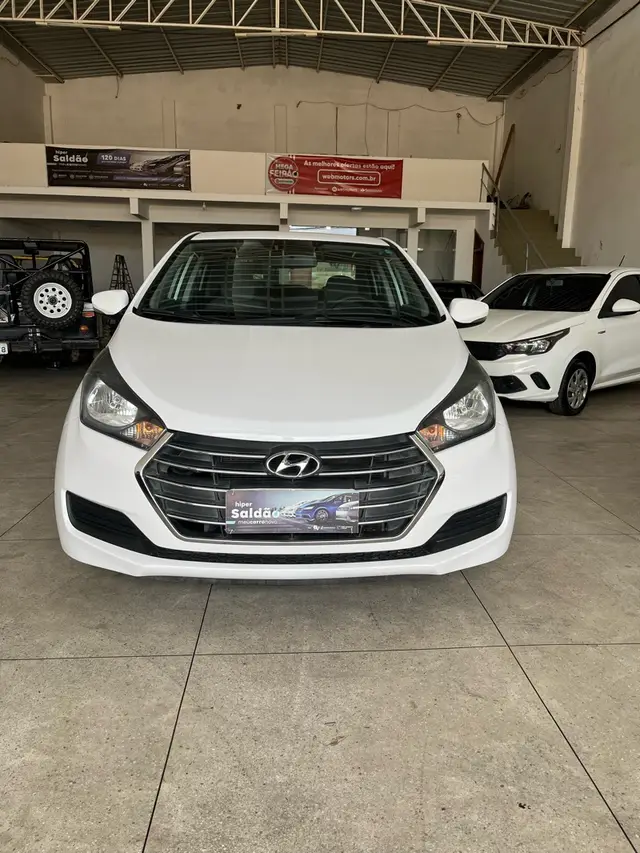 Carro Hyundai HB20S 2017 1.6 Comfort Plus blueMedia (Flex)