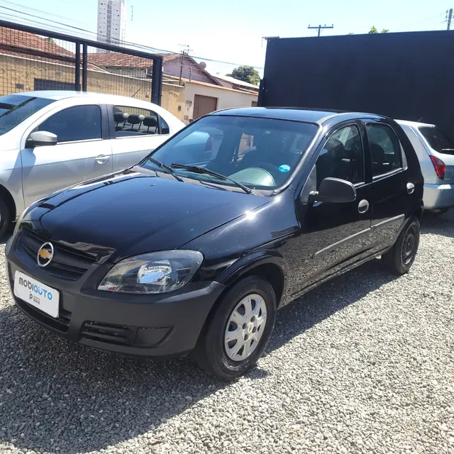 Carro Chevrolet Celta 2013 LS 1.0 (Flex) 4p