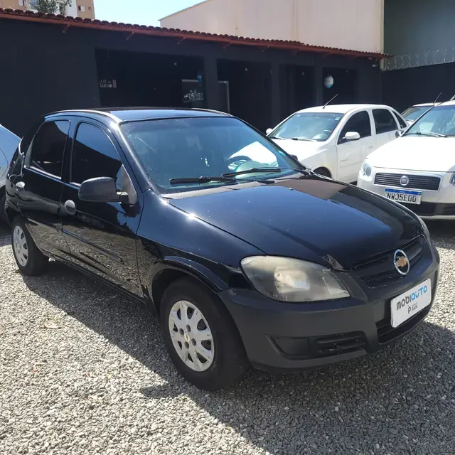 Carro Chevrolet Celta 2013 LS 1.0 (Flex) 4p