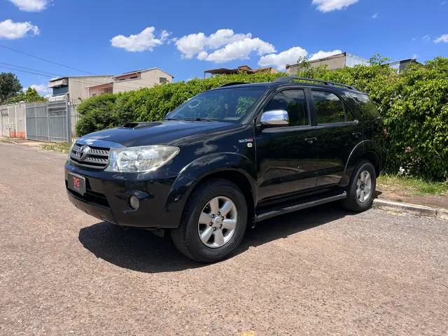 Carro Toyota Hilux SW4 2009 SRV 4x4 3.0 Turbo (aut)