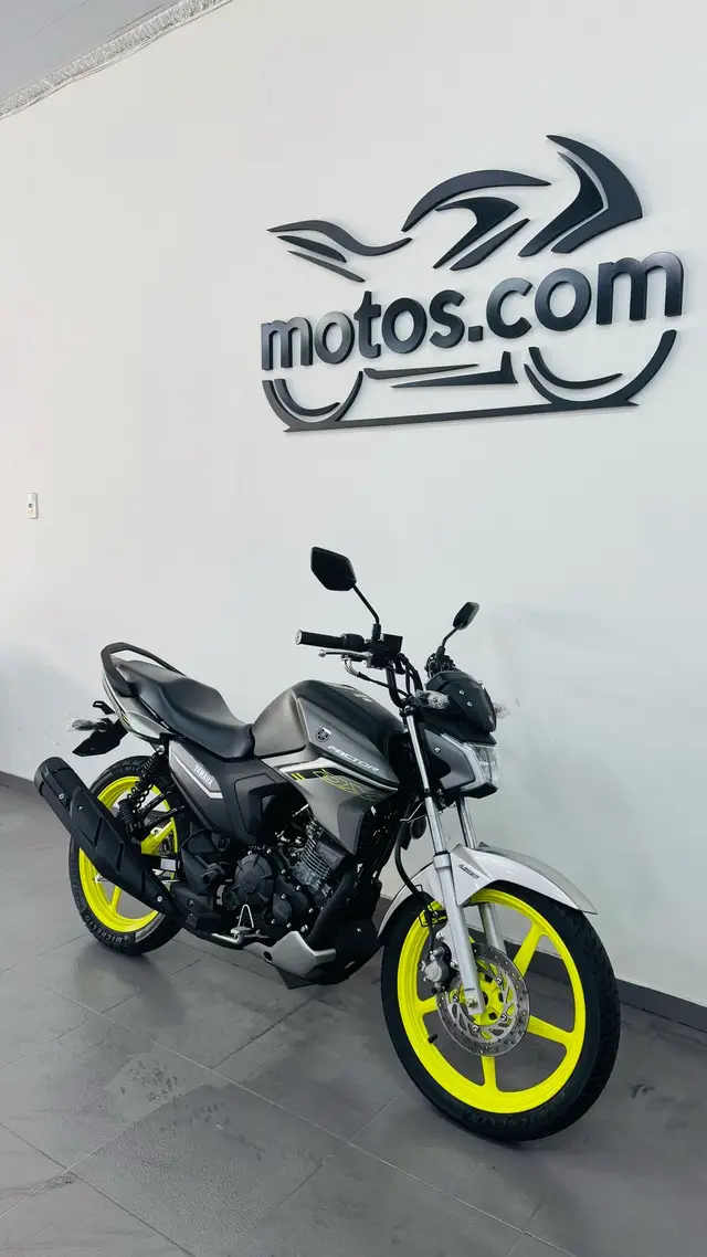 Moto Yamaha YBR 150 Factor 2025 DX