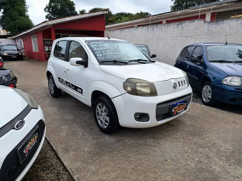 Fiat Uno Vivace 1.0 8V (Flex) 4p