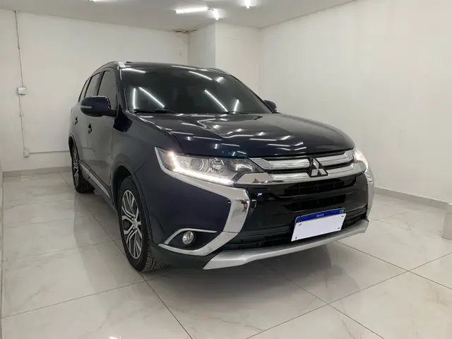 Carro Mitsubishi Outlander 2018 2.0 16V CVT