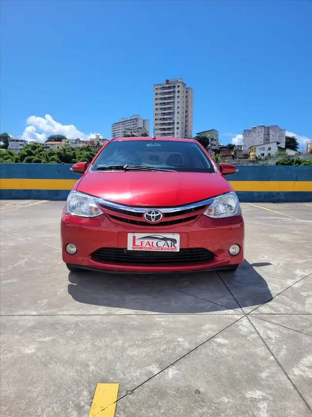 Carro Toyota Etios Sedan 2017 XLS 1.5 (Flex)