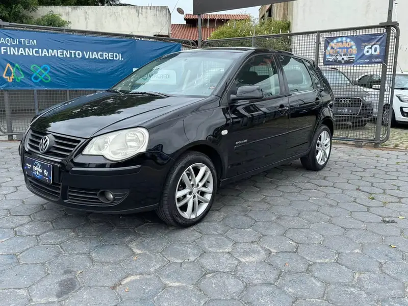 Volkswagen Polo Hatch. Sportline 1.6 8V (Flex)