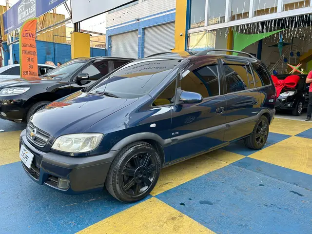 Carro Chevrolet Zafira 2005 Elite 2.0 (Flex)