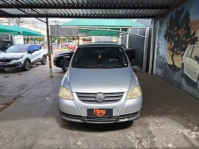 Carro Volkswagen Fox 2009 1.0 8V (Flex)