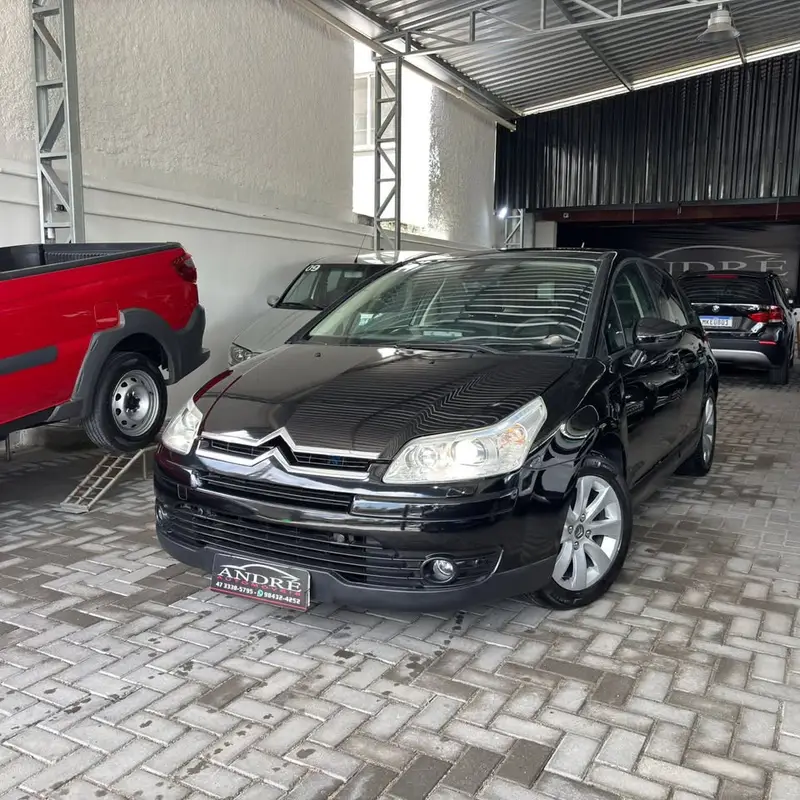 Citroën C4 Exclusive 2.0 (flex)