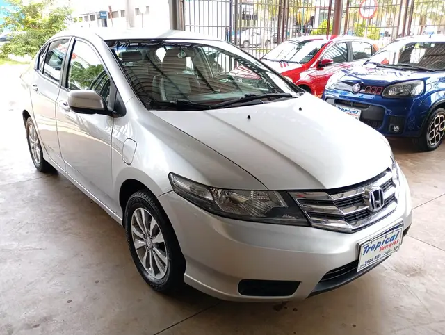 Carro Honda City 2013 LX 1.5 16V (flex)