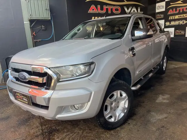 Carro Ford Ranger Cabine Dupla 2017 Ranger 2.5 XLT CD (Flex)