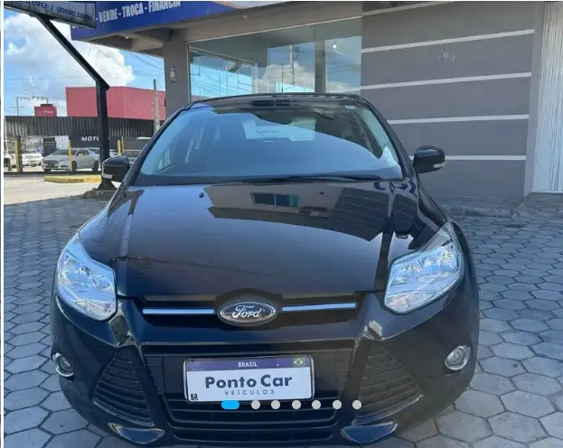 Carro Ford Focus Hatch 2015 SE 1.6 16V TiVCT PowerShift
