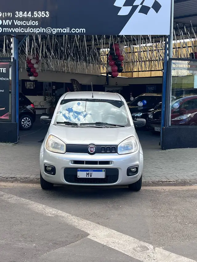 Carro Fiat Uno 2016 Attractive 1.0 (Flex) 4p
