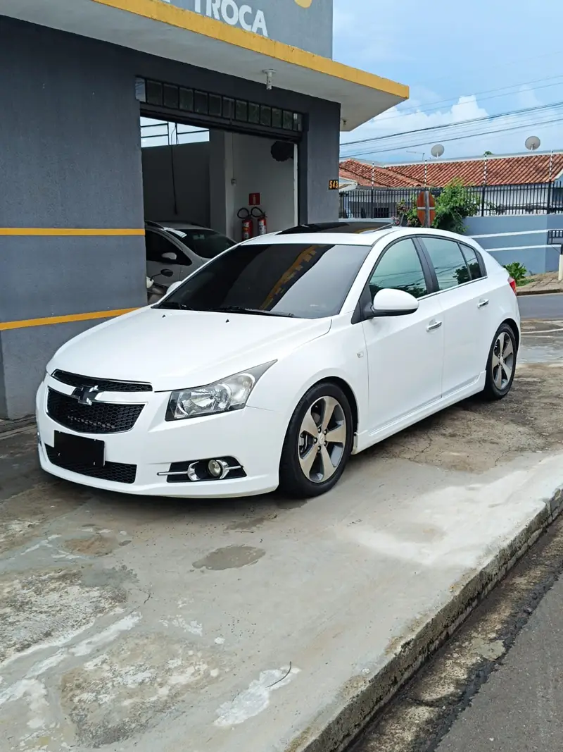 Chevrolet Cruze HB Sport LTZ 1.8 16V FlexP. 5p Mec