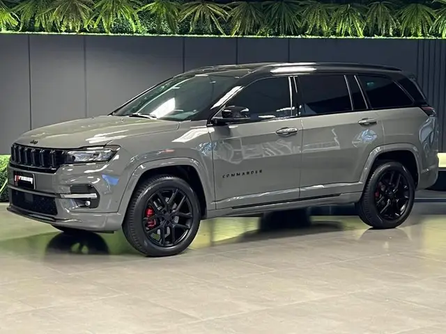 Carro Jeep Commander 2025 Blackhawk 2.0 Hurricane