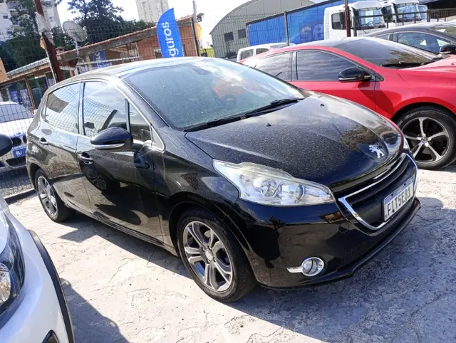 Carro Peugeot 208 2014 Griffe 1.6 16V (Flex) (Aut)