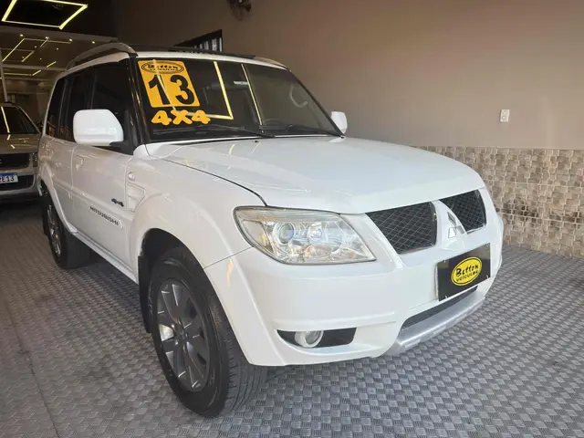 Carro Mitsubishi Pajero TR4 2013 2.0 16V 4X4 (Flex) (Aut)