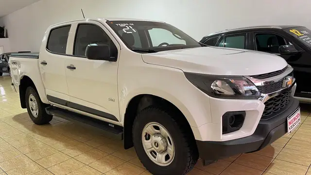 Carro Chevrolet S10 Cabine Simples 2021 S10 2.8 CTDi Chassi Cabine LS 4WD