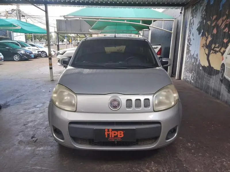 Fiat Uno Vivace Celeb. 1.0 8V (Flex) 4p