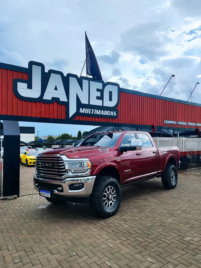 Carro RAM 3500 2023 Limited Longhorn 6.7 4x4