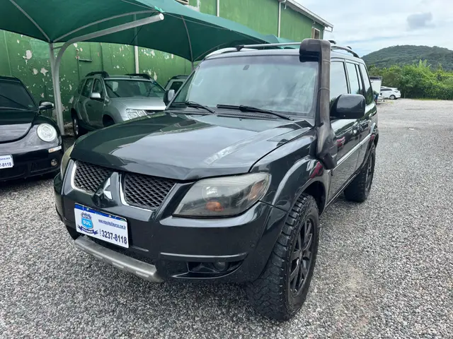 Carro Mitsubishi Pajero TR4 2011 2.0/ 2.0 Flex 16V 4x4 Mec.