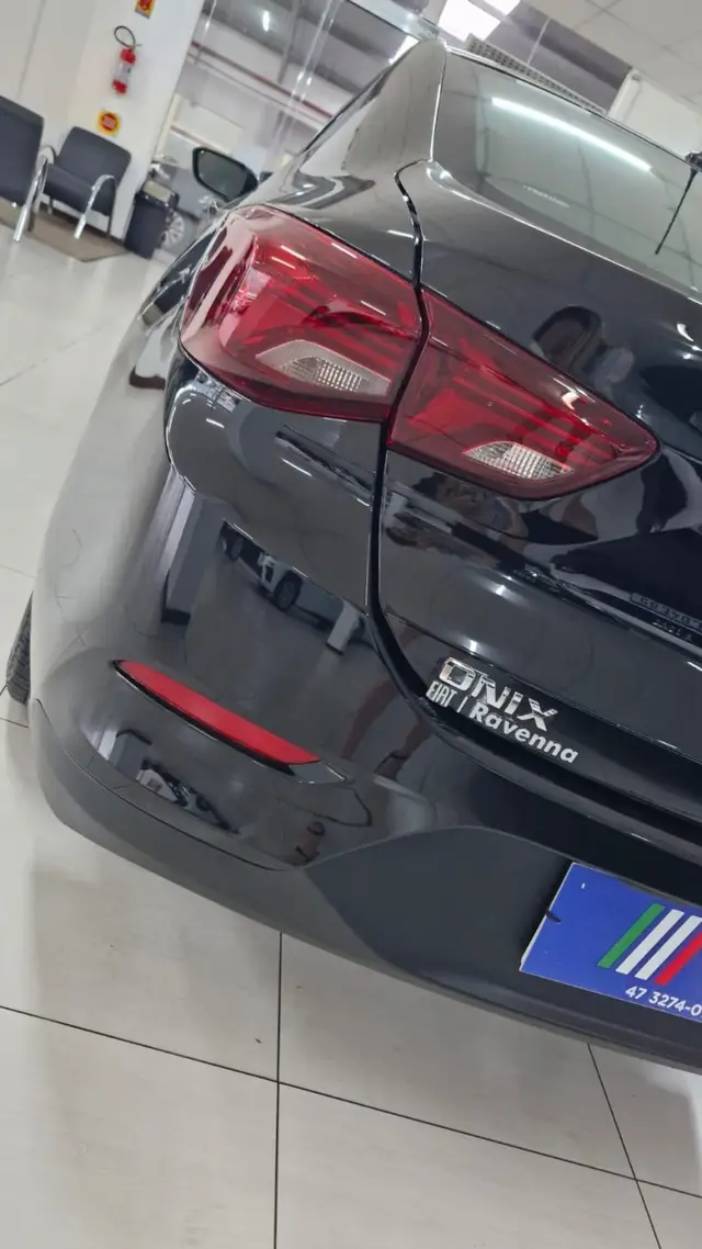 Carro Chevrolet Onix 2023 LT 1.0 Turbo