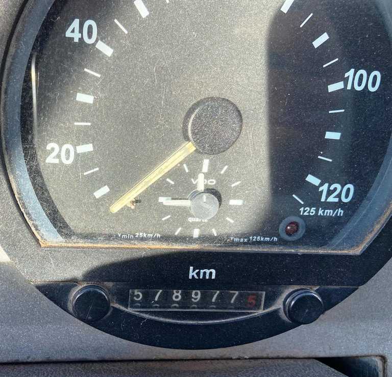 alt=