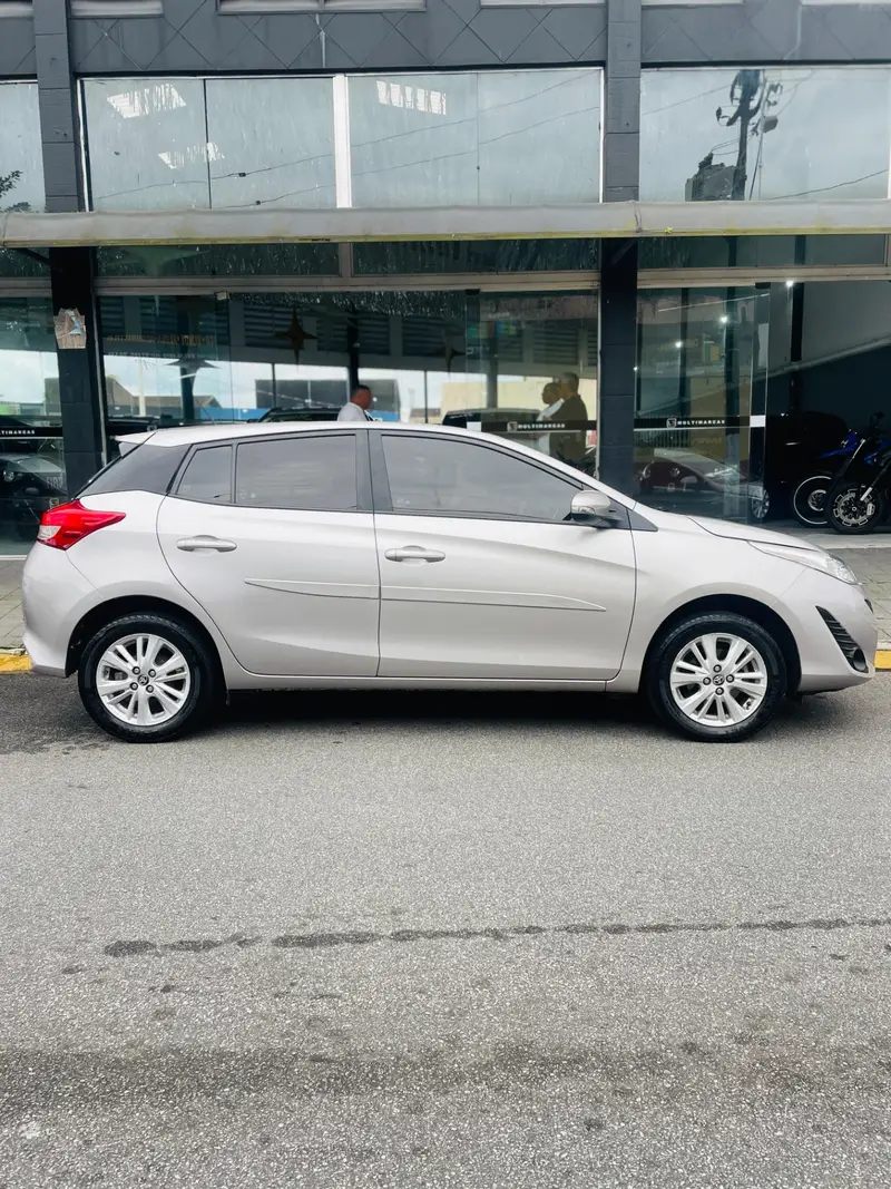 Toyota Yaris 1.3 XL (Flex)