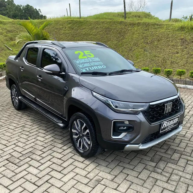 Carro Fiat Strada 2025 Ranch 1.0 Flex Turbo CD Aut.
