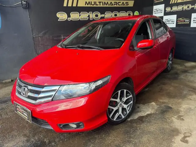 Carro Honda City 2014 Sport 1.5 16V (Flex)
