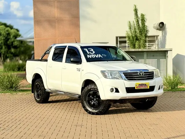 Carro Toyota Hilux Cabine Dupla 2013 Hilux 2.7 SR CD 4x2 (Flex) (Aut)