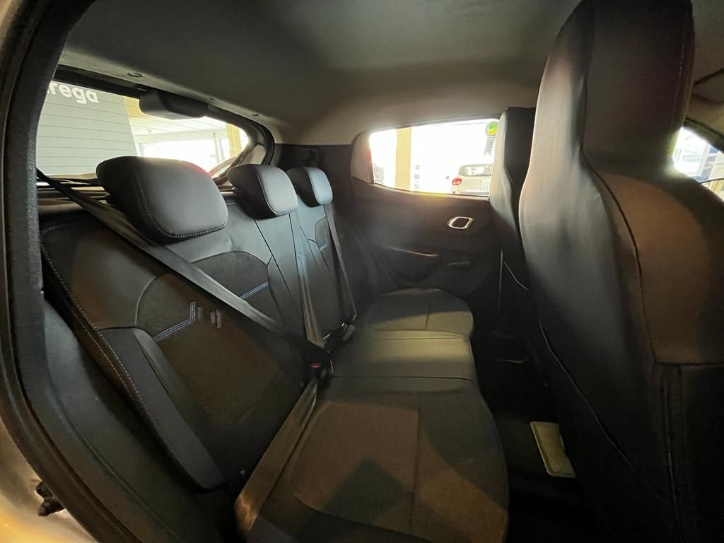 Kwid Intense 1.0