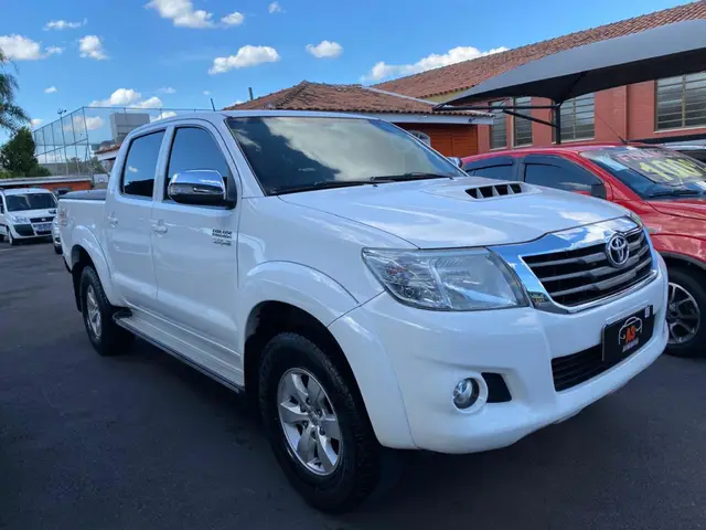 Carro Toyota Hilux Cabine Dupla 2014 Hilux 3.0 TDI 4x4 CD SRV (Aut)