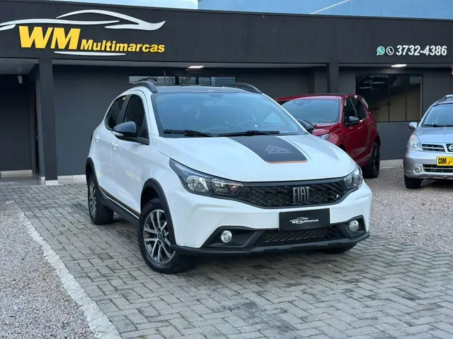 Carro Fiat Argo 2024 Trekking 1.3 CVT