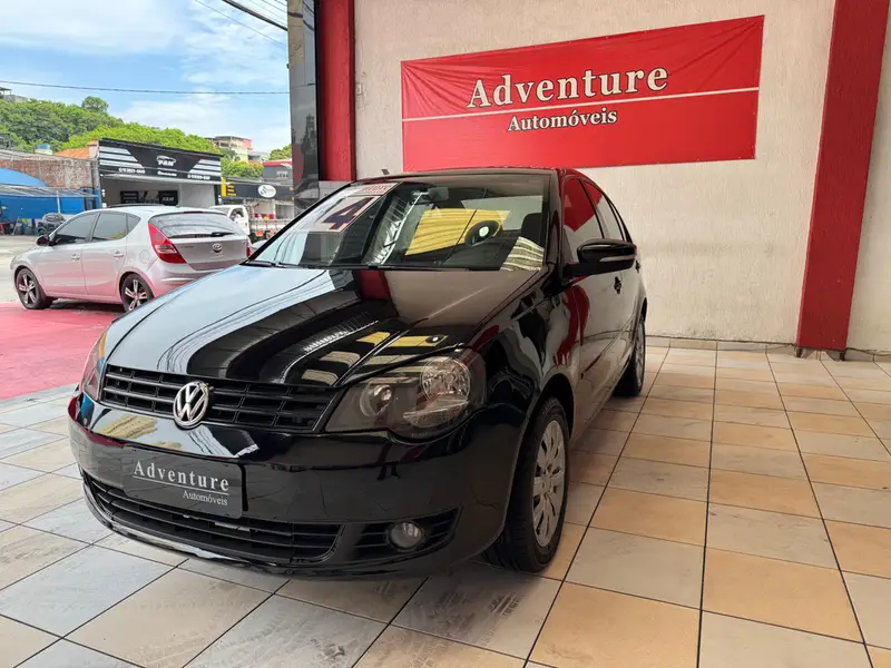 Volkswagen Polo Sedan 1.6 8V (Flex)