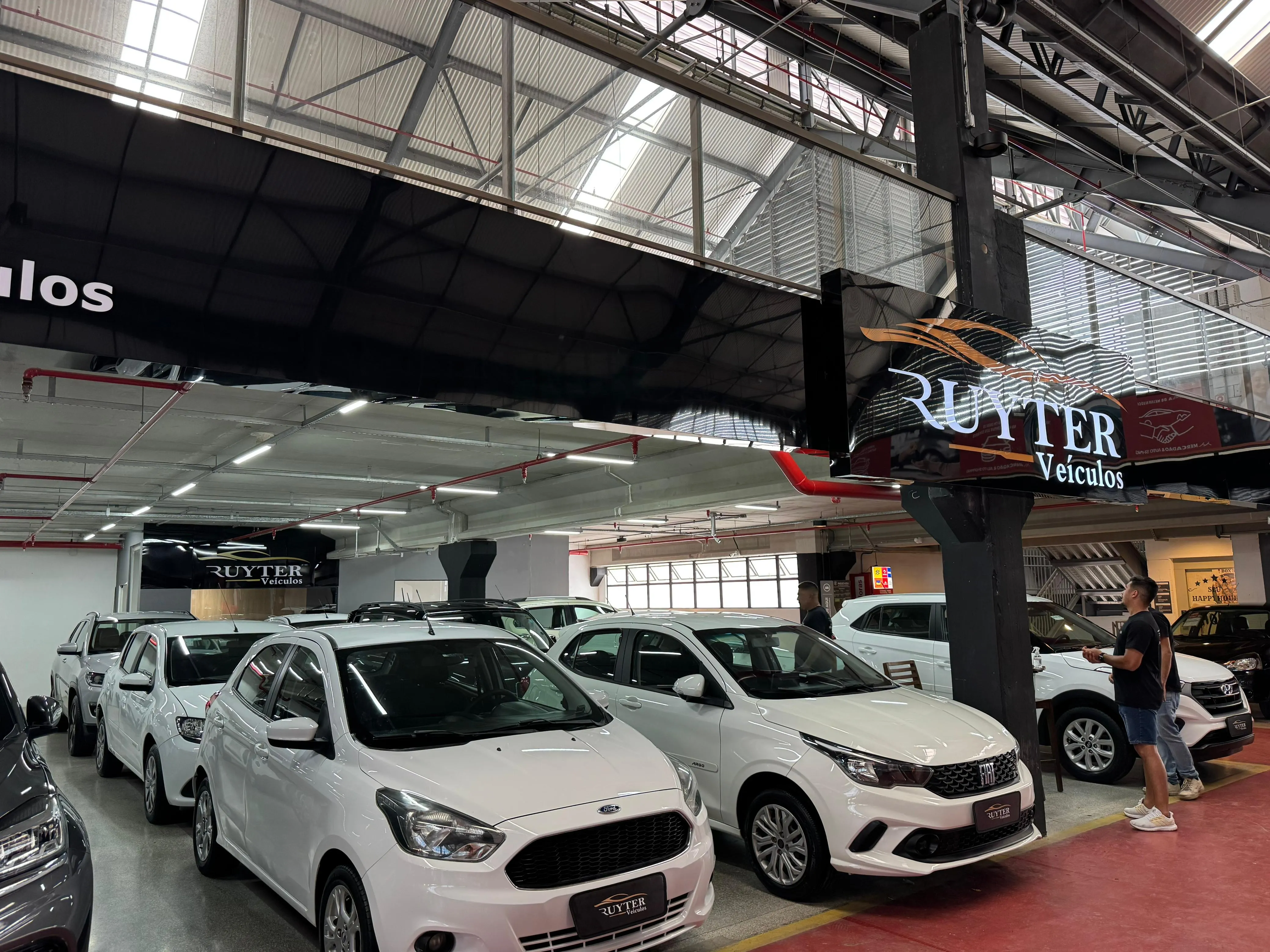 Fachada da loja Veículos à venda em RUYTER MARTINS COMERCIO DE VEICULOS UNIPESSOAL LTDA - Salvador - BA | Mobiauto