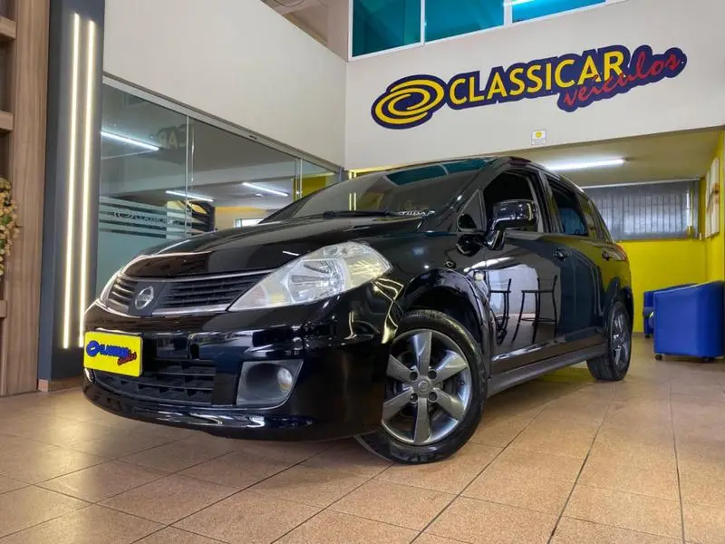 Nissan Tiida S 1.8 (flex)