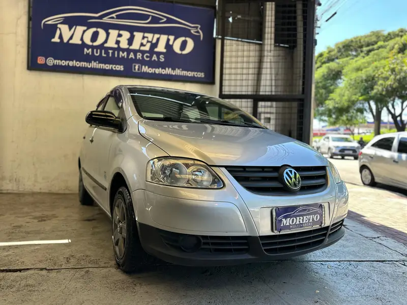 Volkswagen Fox Route 1.0 8V (Flex) 2p