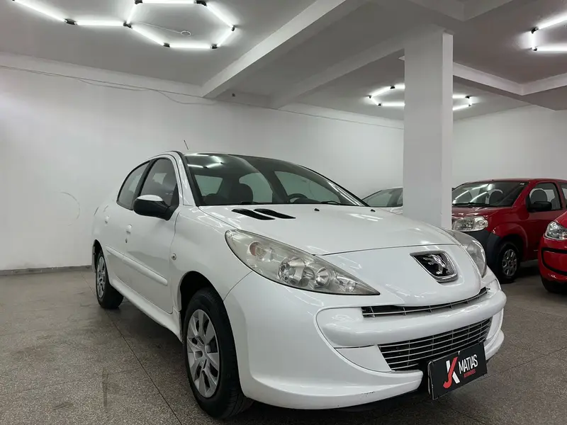 Peugeot 207 Sedan 207 Passion XR 1.4 8V (flex)