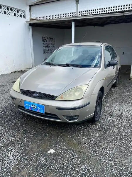 Carro Ford Fiesta Sedan 2005 1.6 (Flex)