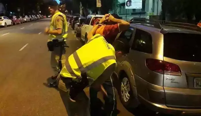 Projeto de lei quer colocar fim a prática de extorsão causada por guardadores de carros