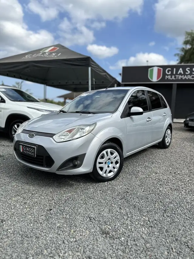 Carro Ford Focus Hatch 2013 1.6 16V Flex Mec. 5p