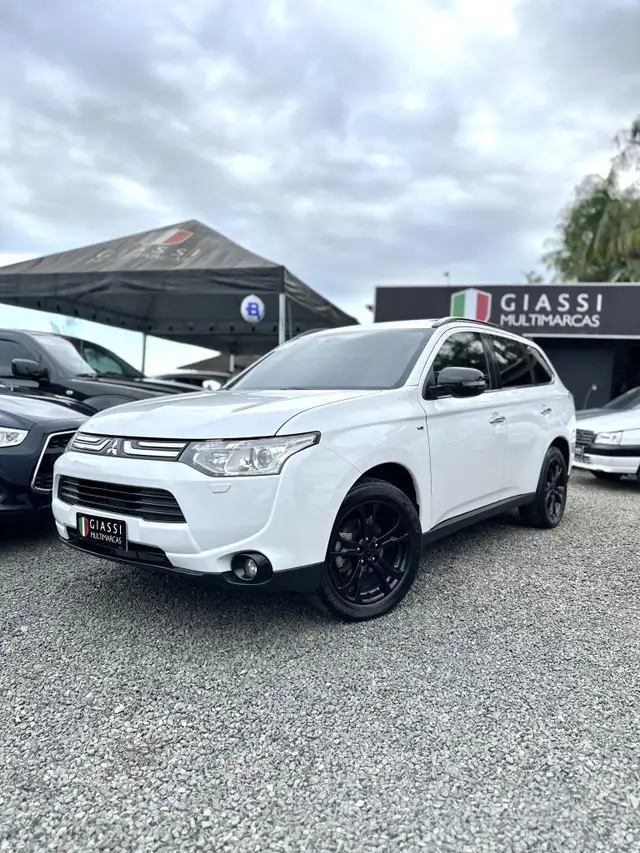 Carro Mitsubishi Outlander 2015 GT 4WD 3.0 V6 (Aut)