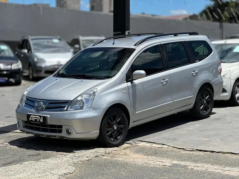 Nissan Grand Livina SL 1.8 16V Flex Fuel Aut.